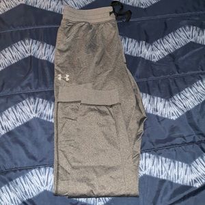Under armour exercise pants